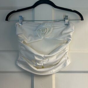 Elegant White Strapless Top with Floral Detail